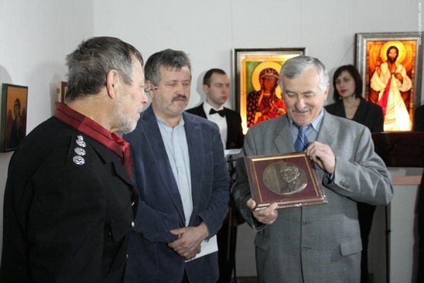 Власник луцького «будинку химер» відсвяткував ювілей. ФОТО