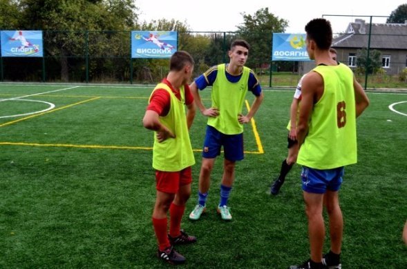 Луцькі школярі боролися за «Шкіряний м’яч». ФОТО