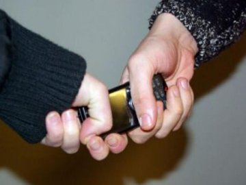 Нічний гоп-стоп: у Володимирі пограбували пенсіонера