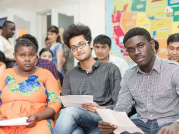 Заробітчани-іноземці: представники яких країн і на яких посадах працюють на Волині