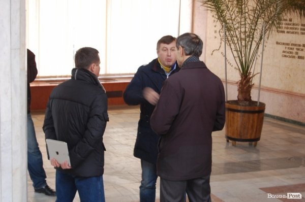 Волинська ОДА: ніч і ранок після штурму. ФОТО