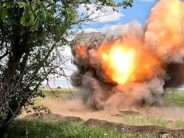 За добу ЗСУ знищили п'ять складів боєприпасів окупантів