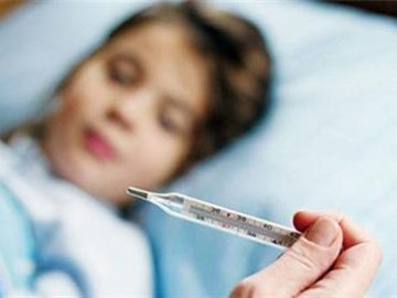 У столиці десятки дітей отруїлися у шкільній їдальні