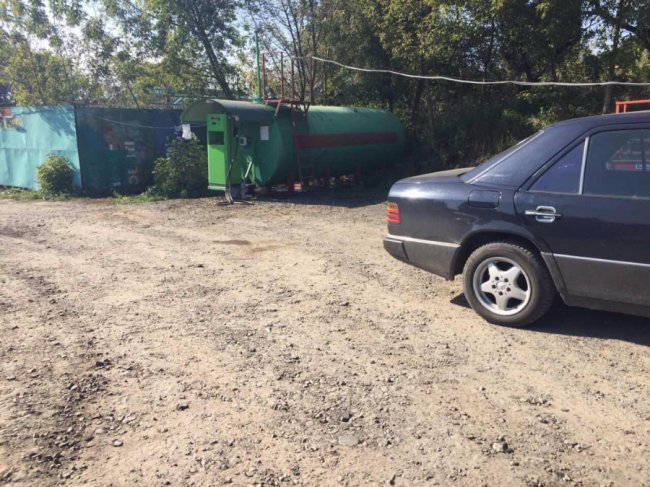 У Луцьку викрили підпільну автозаправку