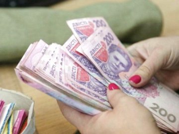 Шахрайку, яка виманила у пенсіонерки 40 тисяч, запроторили за ґрати 