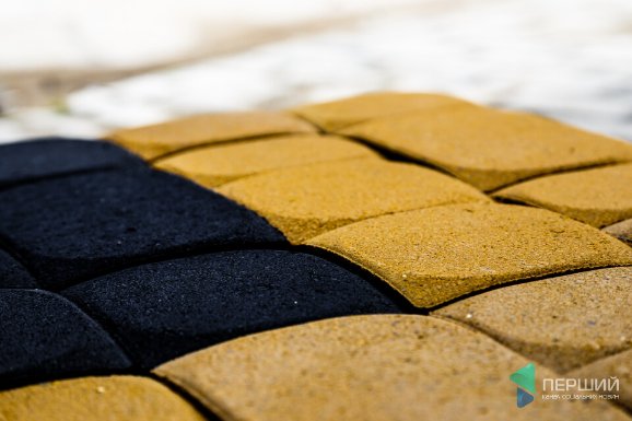 На нову модель бруківки LeBruk діє акційна ціна. ФОТО*