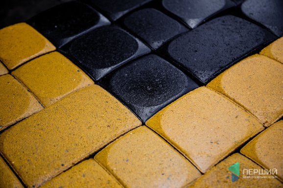 На нову модель бруківки LeBruk діє акційна ціна. ФОТО*