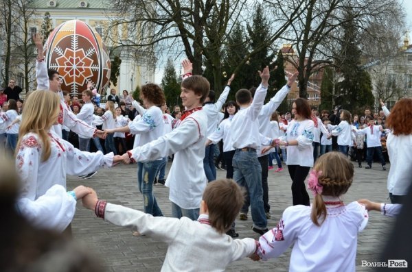 У центрі Луцька – Великодні розваги