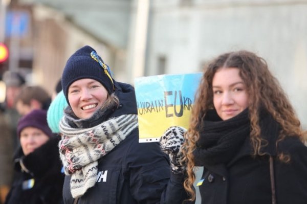 Литва підтримала Євромайдан «живим ланцюгом». ФОТО. ВІДЕО