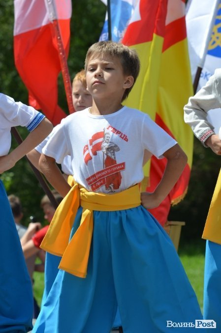 У Луцьку відзначили День молоді та День Конституції. ФОТО