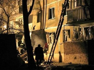 У Чернігові потужний вибух розніс кілька квартир «хрущовки»