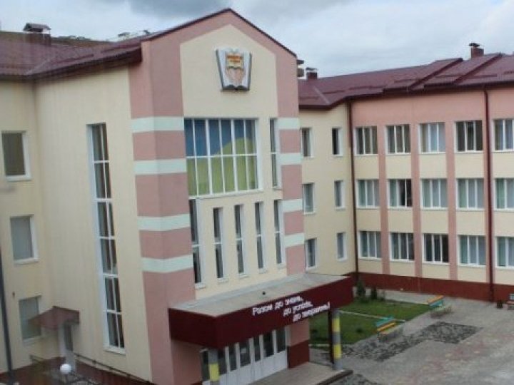 Луцька міськрада оприлюднила детальний графік літніх канікул у всіх школах 
