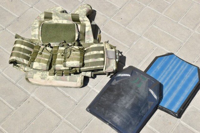 З Луцька військовим відправлять бронежилети. ФОТО