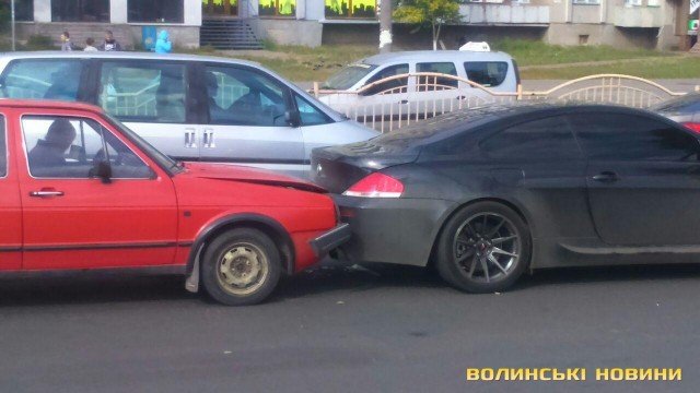 У Луцьку – подвійна аварія. ФОТО