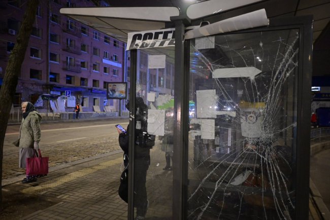 У Києві завершили аварійно-рятувальні роботи після ракетного удару. ФОТОРЕПОРТАЖ