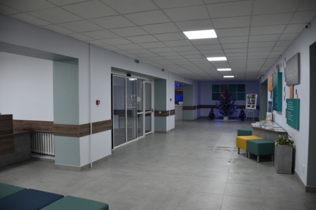 У луцькій поліклініці капітально відремонтували хол. ФОТО