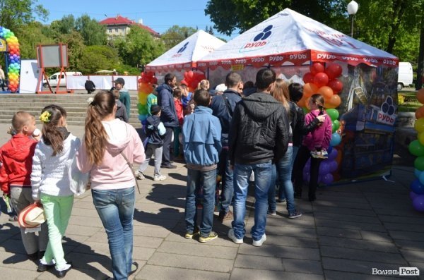 У Луцьку розпочалося ювілейне свято морозива від компанії «Рудь». ФОТО*