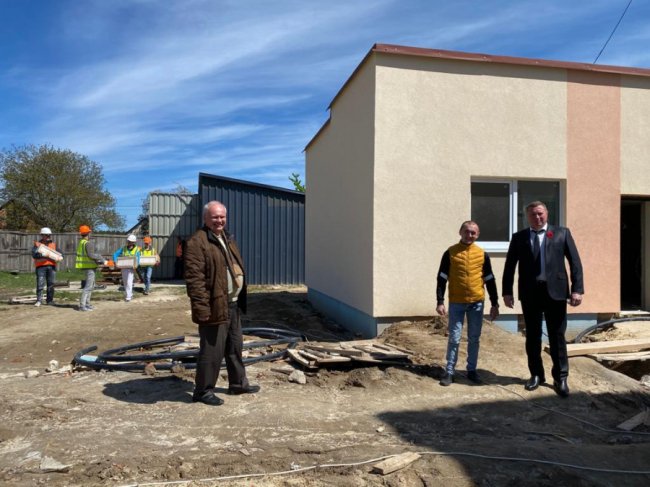 У селі Дачне будують перший дитячий садочок 