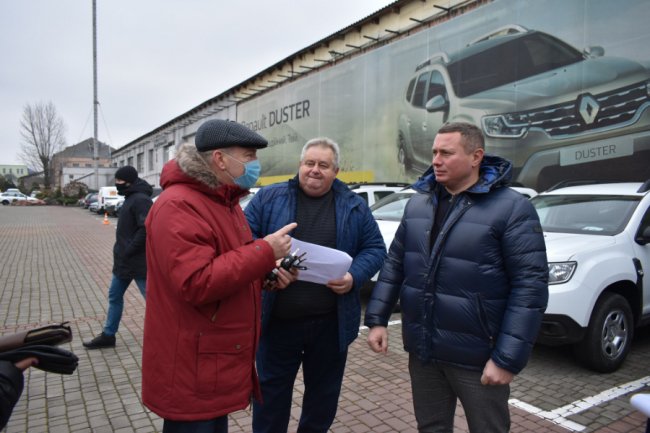 Амбулаторії Волині отримали ще 7 нових автомобілів. ФОТО