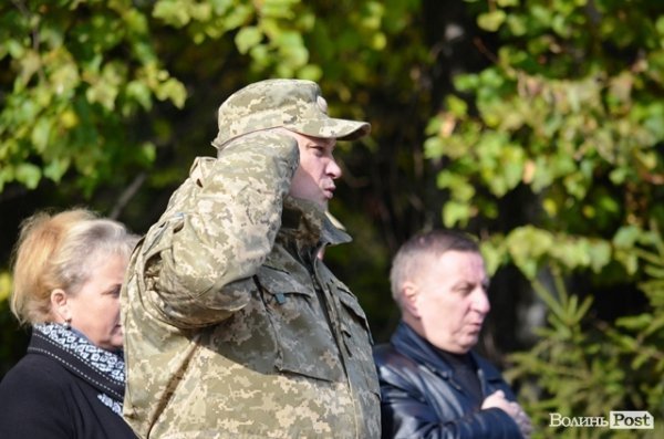 Волинські призовники поїхали на службу. ФОТО