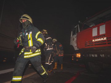 У Києві біля храму сталась пожежа: загинуло дві людини. ФОТО. ВІДЕО