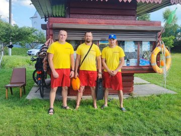 У Луцьку врятували чоловіка, який тонув