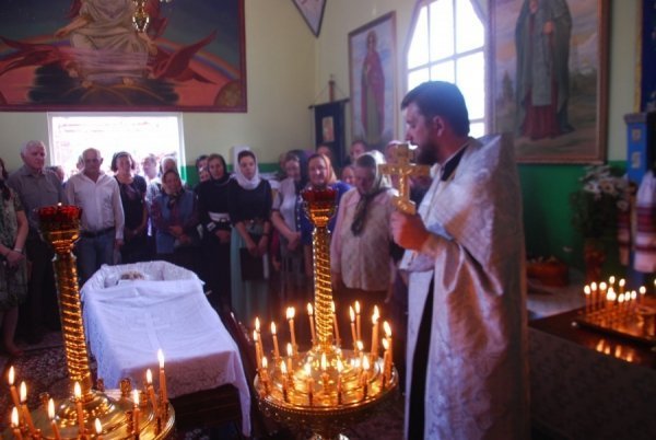 Волинську журналістку, яка померла від раку, поховали у рідному селі. ФОТО
