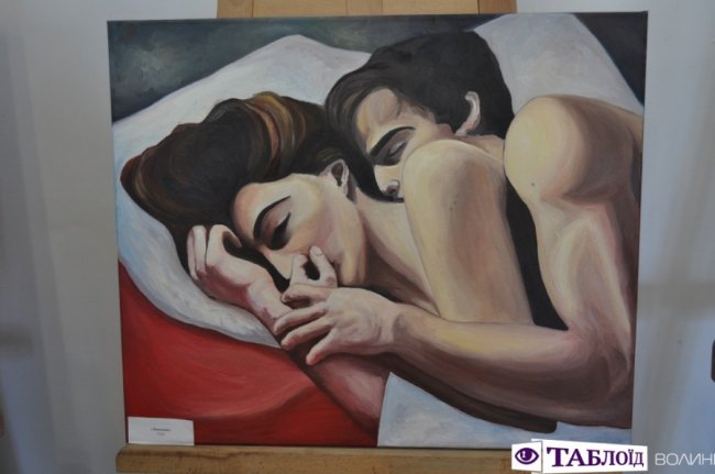 У Луцьку відкрили виставку неймовірних картин доньки загиблого героя. ФОТО