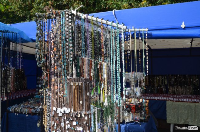 Місце для вигідного шопінгу: у Луцьку відкрився Харківський ярмарок*