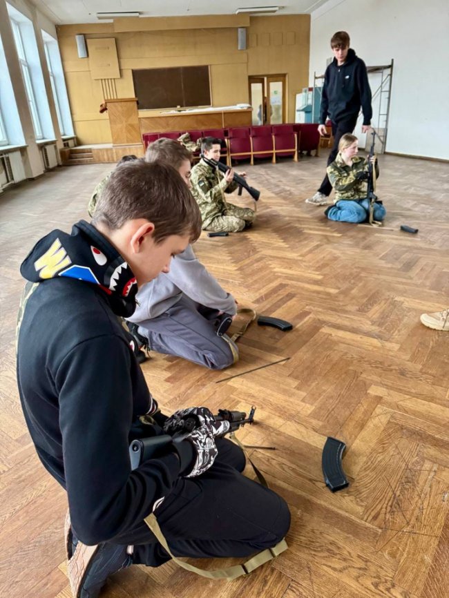 На Волині пройшла курс первинної базової підготовки молоді до національного спротиву. ФОТО