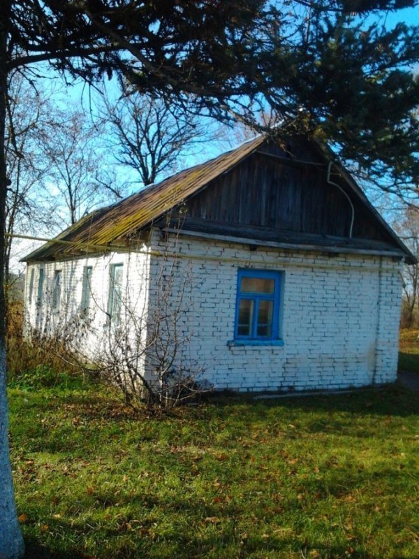 Сільські реалії під Луцьком: школа-курник. ФОТО