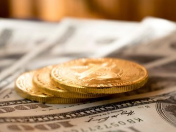 Курс валют у Луцьку на 23 січня: долар та євро знову дорожчають