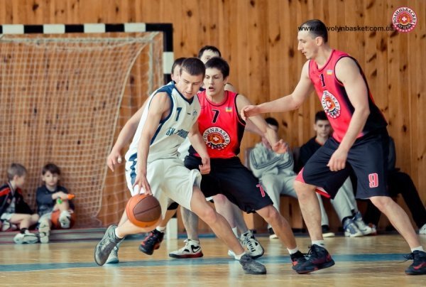 Як волиняни «познущалися» над тернополянами. ФОТО
