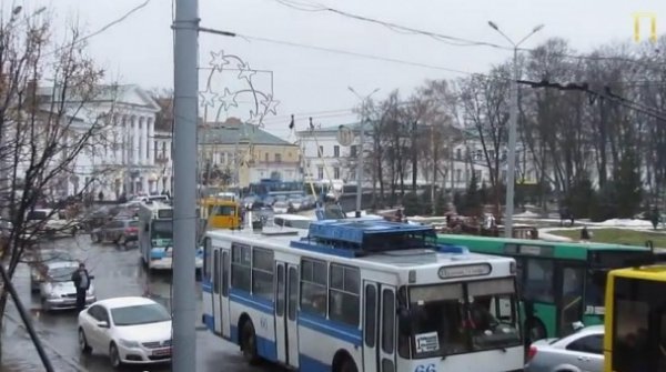 Полтавці змусили міськраду подумати над визнанням Росії агресором. ФОТО. ВІДЕО