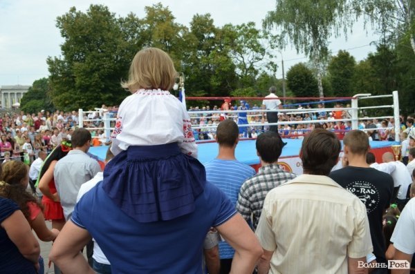 У Луцьку думали, билися і мірялися. ФОТО