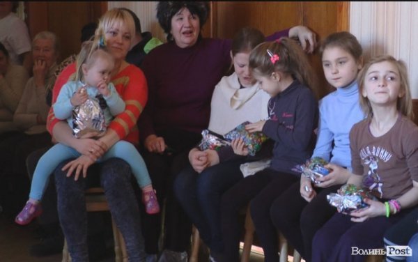 У Нововолинську – свято для дітей у лікарні. ФОТО