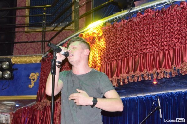 У Луцьку звучали «Пісні Любові на Полі Бою». ФОТО. ВІДЕО