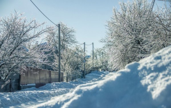 Волинське містечко перетворилося у засніжену казку