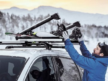 Надійна фіксація і безпечне перевезення лиж і сноубордів: про що потрібно пам'ятати фанатам зимового спорту*