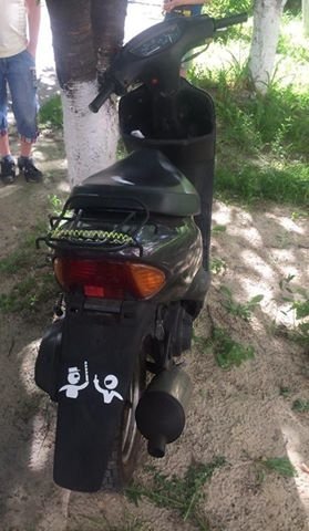 У Луцьку затримали скутериста під дією наркотиків і зі зброєю. ФОТО