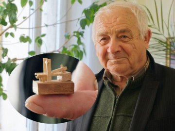 Волинянин створив мініатюрну ножну ступу. ФОТО