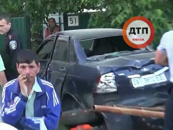 Під Києвом нетверезий водій збив двох дітей на смерть. ВІДЕО. ФОТО