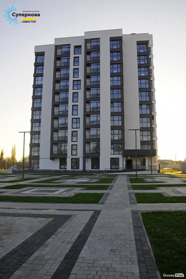 Звіт з будівництва ЖК «Супернова»: у четвертому будинку встановлюють вікна*