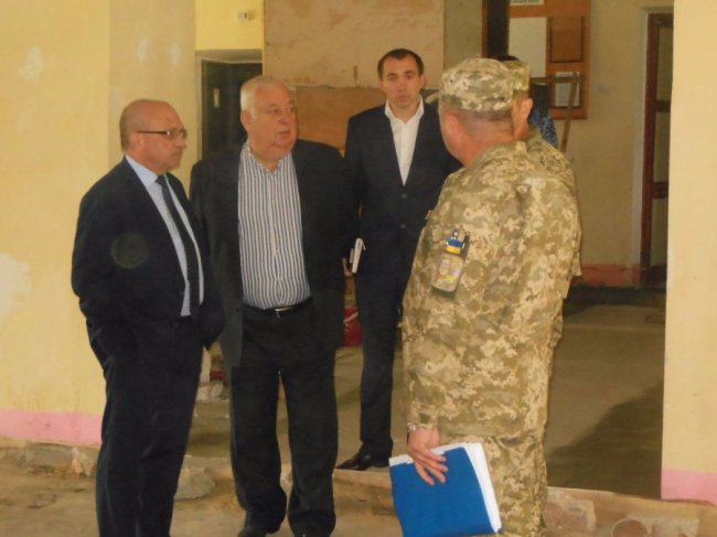 Гунчик проінспектував будівництво житла для військових у Володимирі