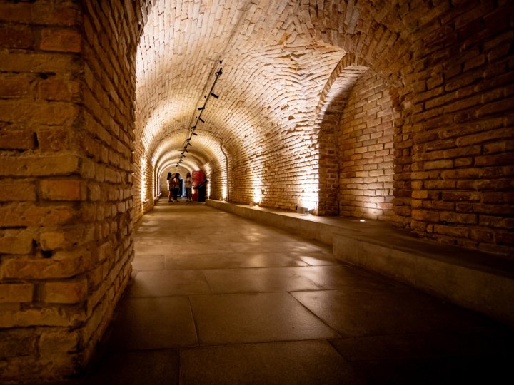 Відвідати Окольний замок можна за селфі