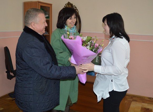 Як у Ковелі вітали зі святом весни дружин загиблих Героїв. ФОТО