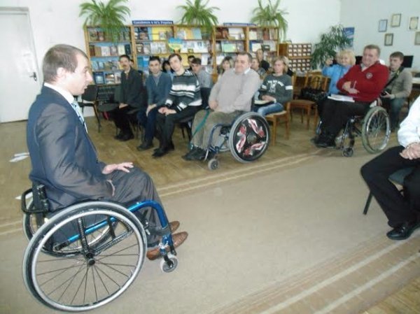 Луцька бібліотека об'єднала сильних духом людей. ФОТО