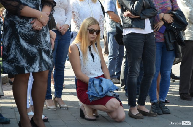 «Був сміливим, добрим і завжди допомагав»: у Луцьку попрощалися з Героєм Юрієм Лавренчуком. ФОТОРЕПОРТАЖ