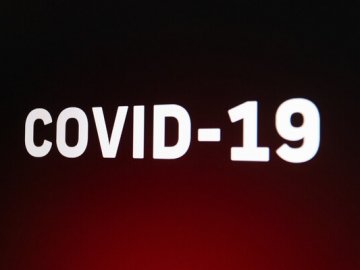 За останню добу на COVID-19 захворіло 445 волинян, померло 10 