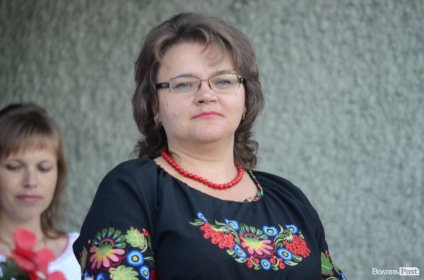 Перший дзвоник у луцьких школах. ФОТОРЕПОРТАЖ